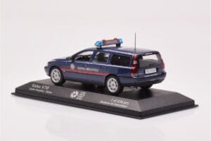 Volvo V70 Garde Frontiere Suisse Minichamps 1:43 430171899 Fém – 3. kép a 4-ből
