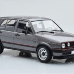 Volkswagen Golf GTI Mk2 Szürke MCG 1:18 - image 4 of 6