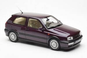 Volkswagen Golf Mk3 VR6 Syncro Sötét Lila Gyöngyház Otto 1:18 OT1052 Gyanta – 4. kép a 6-ből