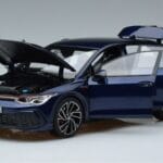 Volkswagen Golf GTI Mk8 Kék Norev 1:18 188594 Fém - image 2 of 7