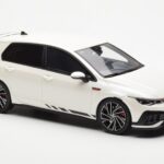 Volkswagen Golf GTI Mk8 Clubsport Fehér Otto 1:18 - image 4 of 6