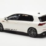 Volkswagen Golf GTI Mk8 Clubsport Fehér Otto 1:18 - image 5 of 6