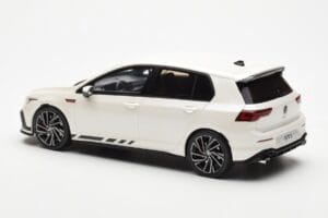 Volkswagen Golf GTI Mk8 Clubsport Fehér Otto 1:18 OT986 Gyanta – 5. kép a 6-ből