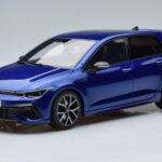 Volkswagen Golf Mk8 R Kék Otto 1:18