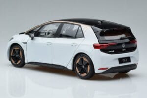 Volkswagen ID.3 Fehér FAW 1:18 ZVN000001WEI Fém – 6. kép a 7-ből
