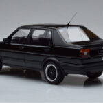 Volkswagen Jetta Mk2 Fekete Otto 1:18 - image 5 of 6