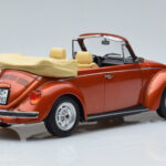 Volkswagen Beetle 1303 Kabrió Narancs Norev 1:18 - image 2 of 6