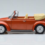 Volkswagen Beetle 1303 Kabrió Narancs Norev 1:18 - image 3 of 6
