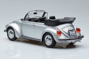 Volkswagen Bogár 1303 Kabrió Ezüst Norev 1:18 188530 Fém – 5. kép a 6-ből
