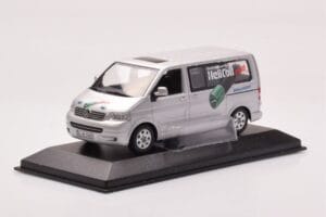 Volkswagen Multivan T5 Ezüst Heli Coil Edition Minichamps 1:43 VOLKSWAGEN-264345 Fém – 2. kép a 4-ből