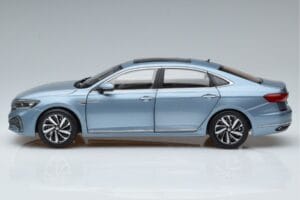 Volkswagen Passat B8 Kék FAW 1:18 ZVF000003A Fém – 4. kép a 7-ből