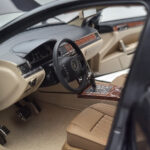 Volkswagen Phaeton V6 Mazeppa Szürke Kyosho 1:18 - image 8 of 9