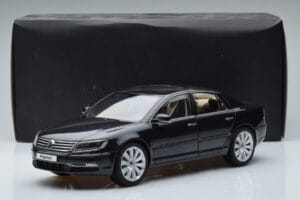 Volkswagen Phaeton V6 Mazeppa Szürke Kyosho 1:18 08831MBK Fém – 9. kép a 9-ből