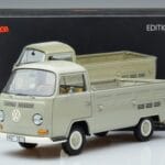 Volkswagen T2a Pickup 50. Évfordulós Kiadás Schuco 1:18 450019800 Fém - image 7 of 7