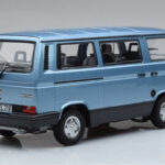 Volkswagen T3 Multivan Kék Norev 1:18 - image 2 of 6