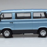 Volkswagen T3 Multivan Kék Norev 1:18 - image 3 of 6
