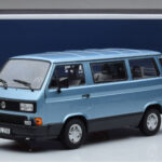 Volkswagen T3 Multivan Kék Norev 1:18 - image 6 of 6