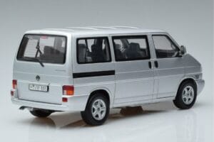 Volkswagen T4b Transporter Caravelle Minibus Schuco 1:18 450041500 Fém – 3. kép a 8-ből