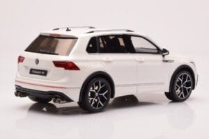 Volkswagen Tiguan R Fehér Otto 1:18 OT1001 Gyanta – 2. kép a 6-ből