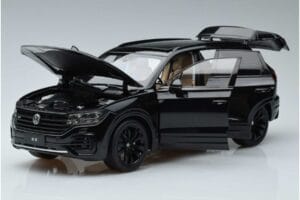Volkswagen Touareg CR Fekete FAW 1:18 LTC761021BLA Fém – 2. kép a 7-ből