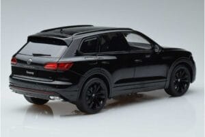 Volkswagen Touareg CR Fekete FAW 1:18 LTC761021BLA Fém – 3. kép a 7-ből