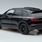Volkswagen Touareg CR Fekete FAW 1:18 LTC761021BLA Fém - image 6 of 7