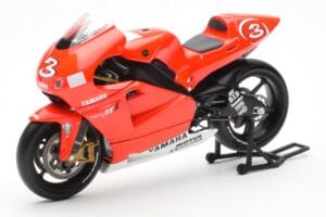 Yamaha YZR-M1 Marlboro Yamaha Team #3 M. Biaggi MotoGP 2002 Minichamps 1:12 122026303 Fém – 2. kép a 4-ből