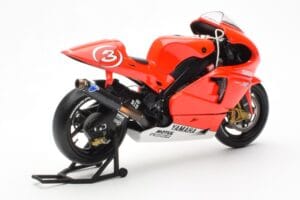 Yamaha YZR-M1 Marlboro Yamaha Team #3 M. Biaggi MotoGP 2002 Minichamps 1:12 122026303 Fém – 3. kép a 4-ből