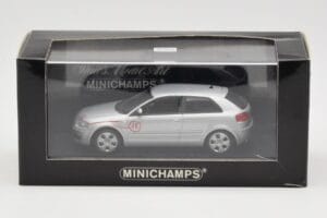 Audi A3 8P Ezüst Prototípus Minichamps 1:43 5010503013 Fém – 4. kép a 4-ből
