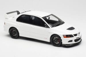 Mitsubishi Lancer Evo VIII MR FQ-400 Fehér Otto 1:18 OT777 Gyanta – 4. kép a 6-ből