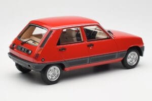 Renault 5 GTL Piros Otto 1:18 OT1147 Gyanta – 2. kép a 6-ből