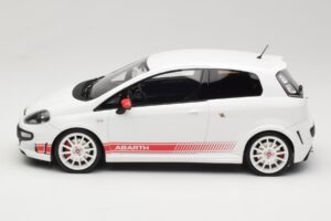Abarth Punto 199 Esseesse Fehér Otto 1:18 OT460 Gyanta – 3. kép a 6-ből