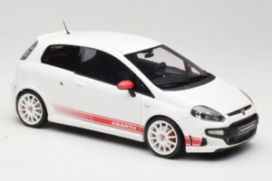 Abarth Punto 199 Esseesse Fehér Otto 1:18 OT460 Gyanta – 4. kép a 6-ből