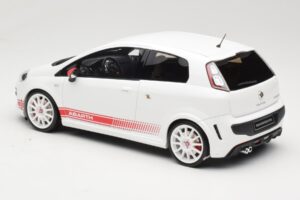 Abarth Punto 199 Esseesse Fehér Otto 1:18 OT460 Gyanta – 5. kép a 6-ből