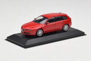 Alfa Romeo 159 Sportwagon Alfa Piros Minichamps 1:43 400120511 Fém – 2. kép a 4-ből
