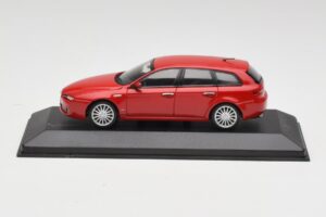 Alfa Romeo 159 Sportwagon Alfa Piros Minichamps 1:43 400120511 Fém