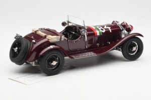 Alfa Romeo 1750 GS Spider #84 T. Nuvolari / B. Guidotti Mille Miglia Winner 1930 CMC 1:18 M-141 Fém – 2. kép a 6-ből