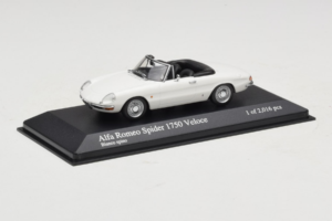 Alfa Romeo 1750 Spider Veloce Fehér Minichamps 1:43 400120530 Fém – 2. kép a 4-ből