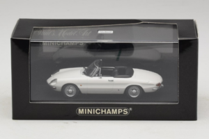 Alfa Romeo 1750 Spider Veloce Fehér Minichamps 1:43 400120530 Fém – 4. kép a 4-ből