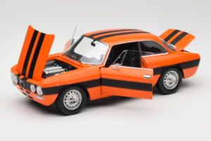 Alfa Romeo 2000 GTV Narancssárga Norev 1:18 187918 Fém – 2. kép a 8-ből