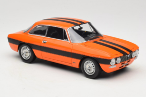 Alfa Romeo 2000 GTV Narancssárga Norev 1:18 187918 Fém – 6. kép a 8-ből
