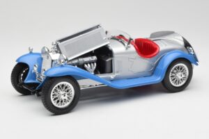 Alfa Romeo 2300 Spider Ezüstkék Bburago 1:18 3008 Fém – 2. kép a 8-ből