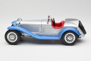 Alfa Romeo 2300 Spider Ezüstkék Bburago 1:18 3008 Fém – 4. kép a 8-ből