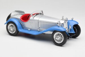 Alfa Romeo 2300 Spider Ezüstkék Bburago 1:18 3008 Fém – 6. kép a 8-ből