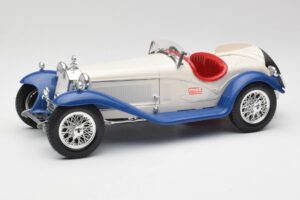 Alfa Romeo 2300 Spider Fehér & Kék Bburago 1:18 3008-M1 Fém
