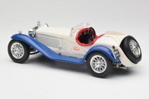Alfa Romeo 2300 Spider Fehér & Kék Bburago 1:18 3008-M1 Fém – 5. kép a 6-ből