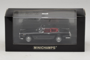 Alfa Romeo 2600 Spider Fekete Minichamps 1:43 400120630 Fém – 4. kép a 4-ből