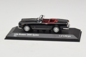 Alfa Romeo 2600 Spider Fekete Minichamps 1:43 400120630 Fém