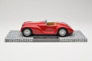 Alfa Romeo 6C 2500 SS Corsa Spider Piros Minichamps 1:18 107120230 Gyanta – 3. kép a 6-ből