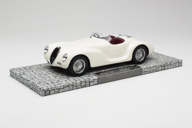 Alfa Romeo 6C 2500 SS Corsa Spider Fehér Minichamps 1:18 107120232 Gyanta